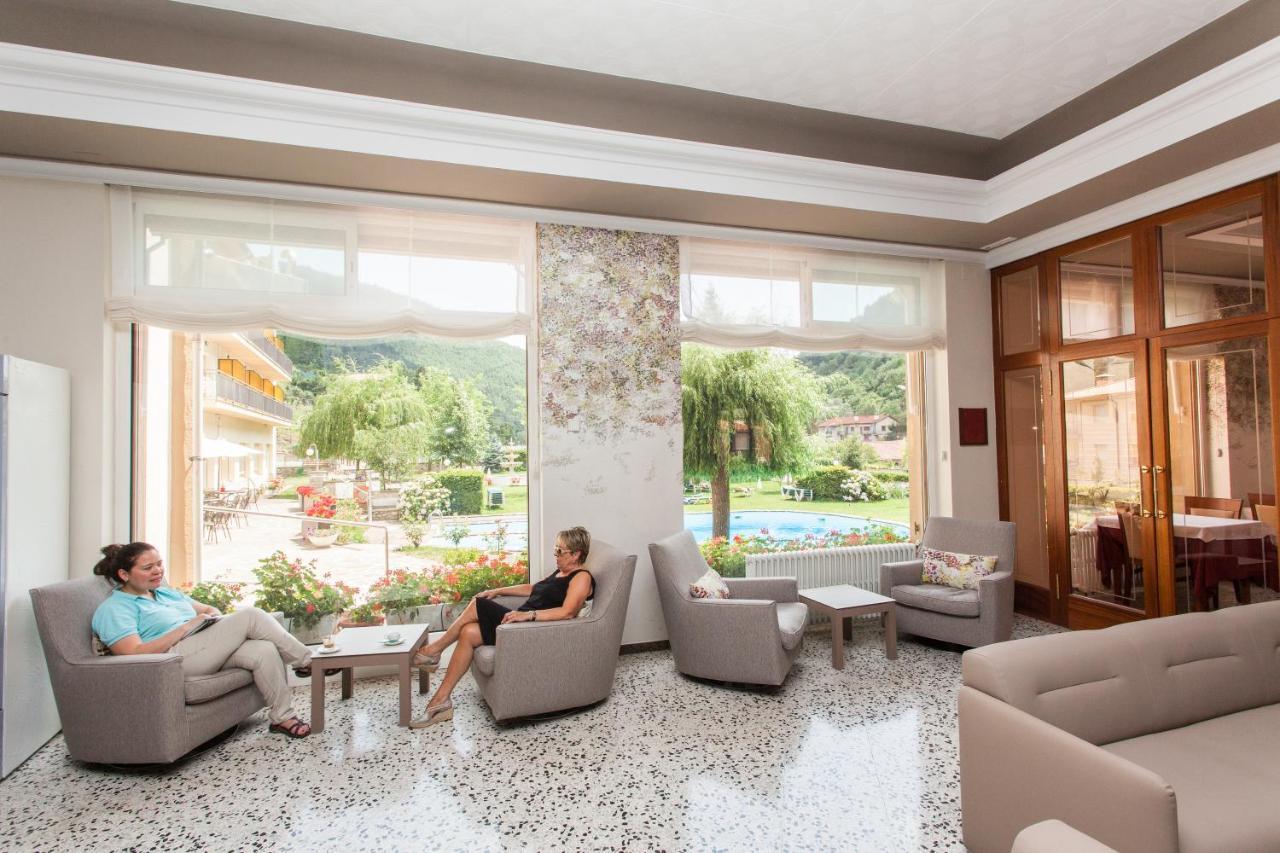 Hotel Catalunya Park Ribes De Freser Ngoại thất bức ảnh